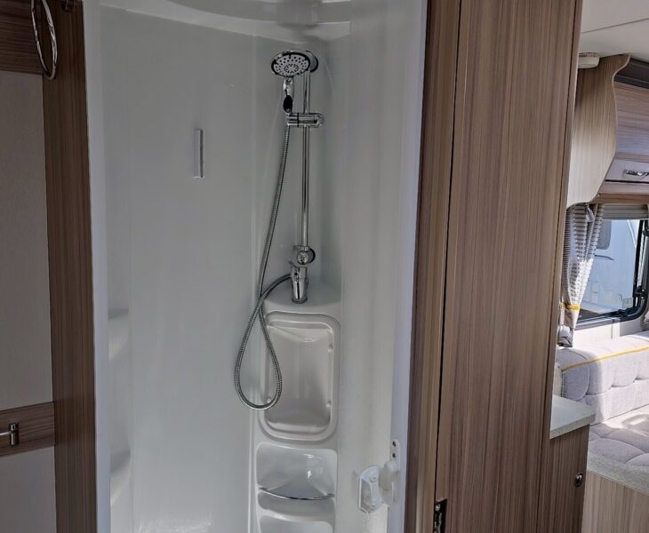2019 COACHMAN VISION 545 CARAVAN