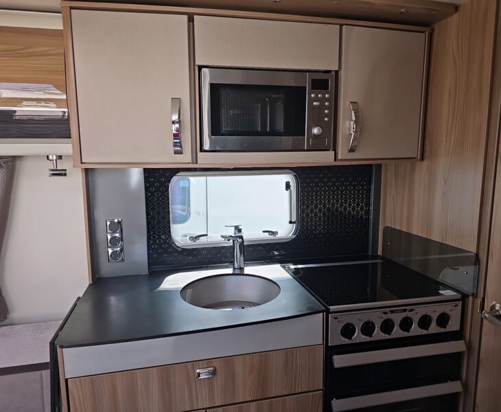 2019 SWIFT ELEGANCE 560