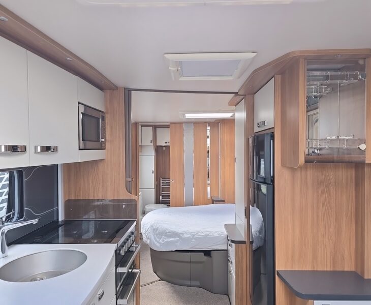 2014 elegance 645 internal