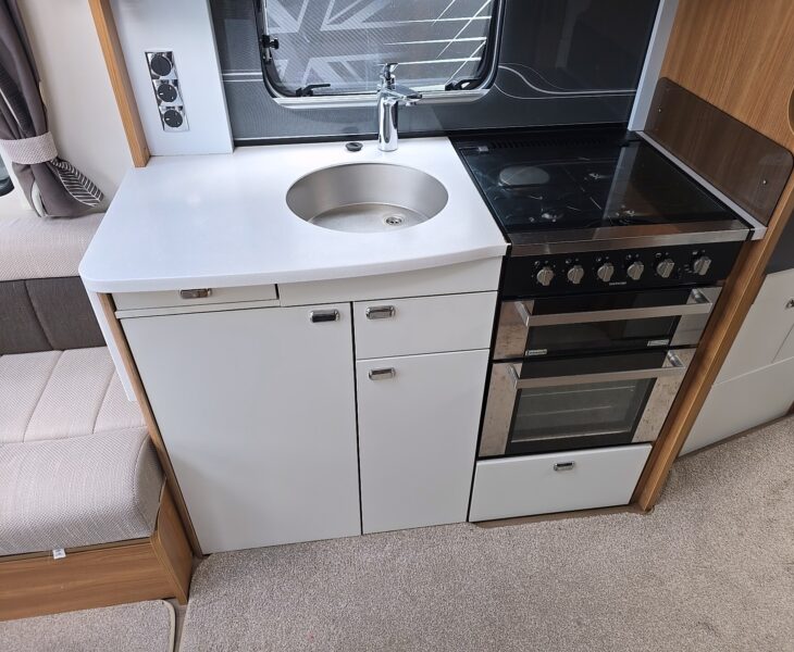 2014 elegance 645 internal