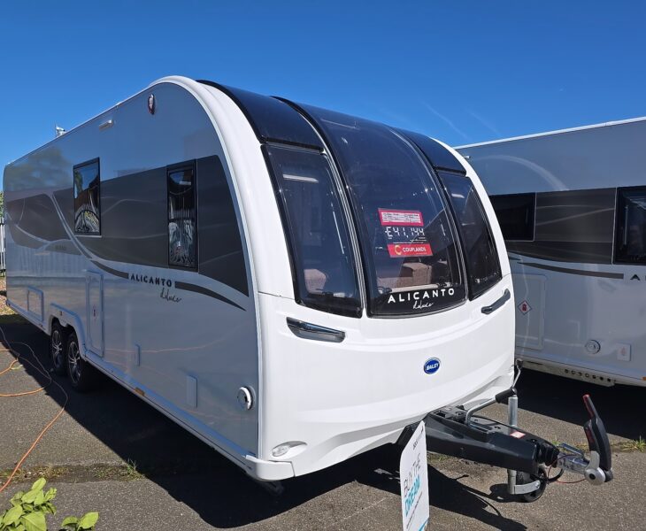 2026 Bailey Alicanto Deluxe Alvor Front