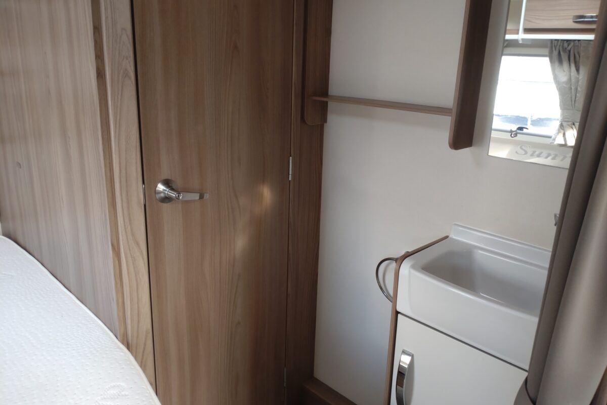 2022 Swift Sunrise 510 interior