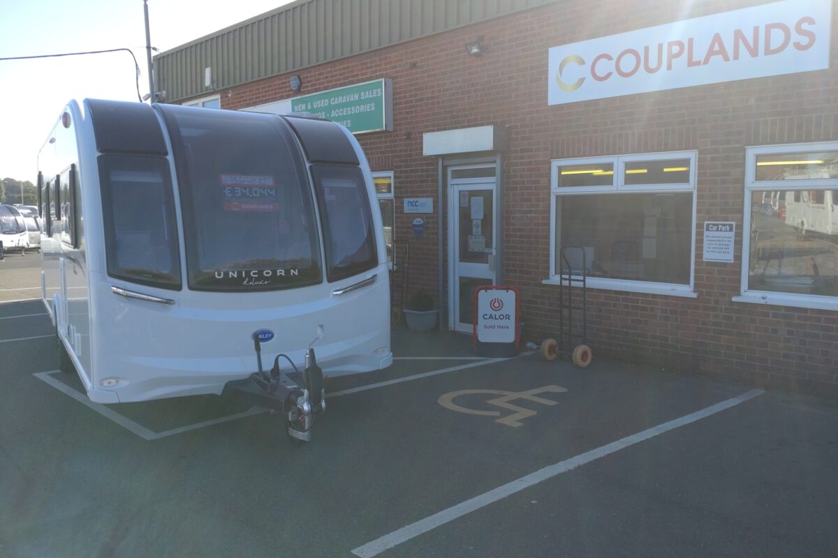 2026 Bailey Unicorn Deluxe Vigo Front