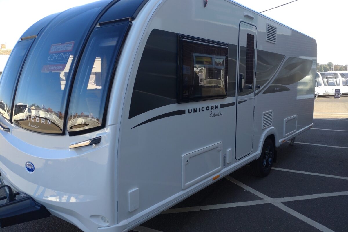 2026 Bailey Unicorn Deluxe Vigo Front/Side