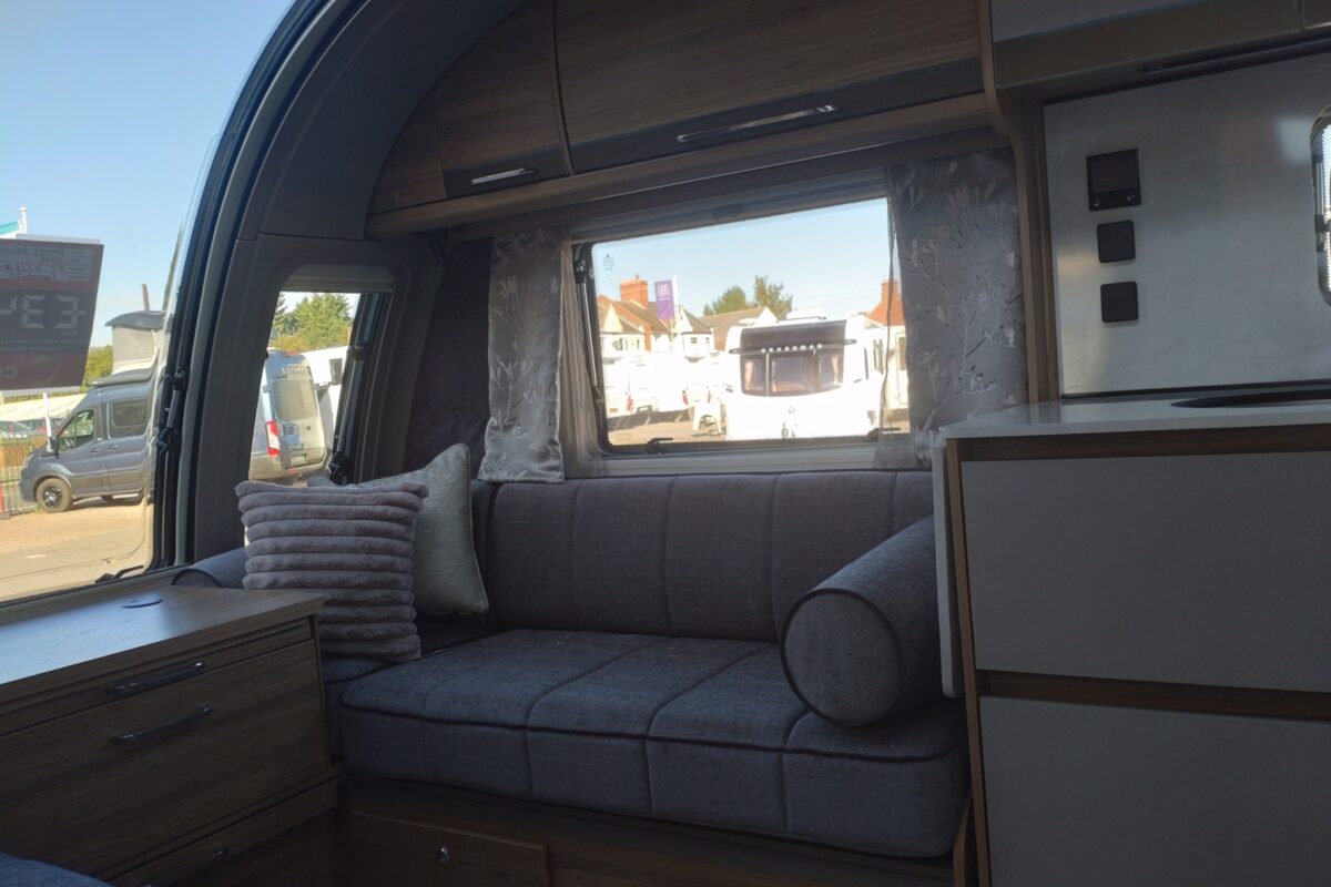 2026 Bailey Unicorn Deluxe Vigo Interior