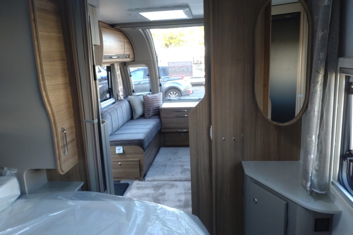 2026 Bailey Unicorn Deluxe Vigo Interior