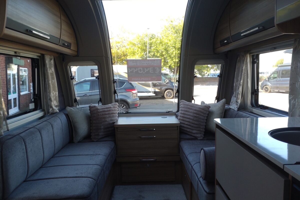 2026 Bailey Unicorn Deluxe Vigo Interior