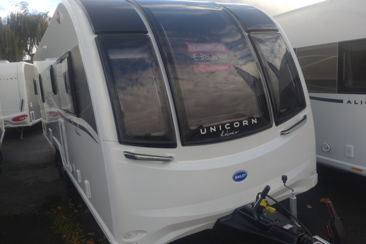 2026 Bailey Unicorn Deluxe Pamplona Front