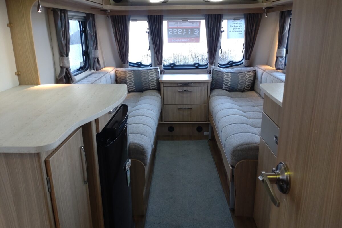 2016 Coachman Vision 450 Interior