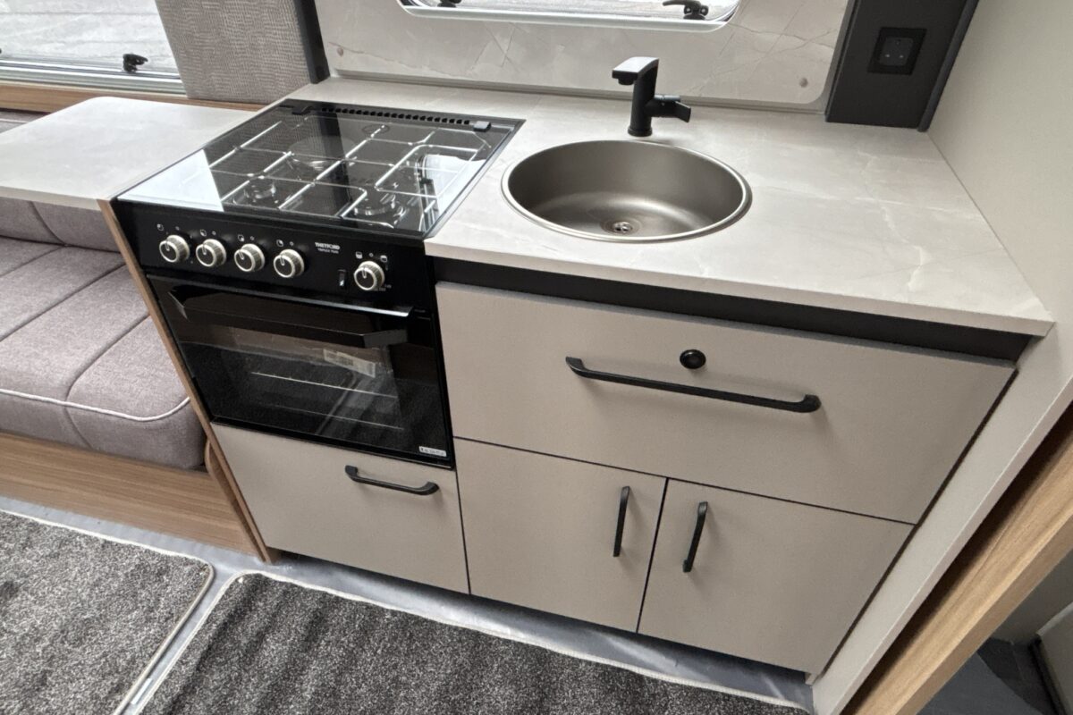 2026 Bailey Phoenix 420 Black Edition Kitchen