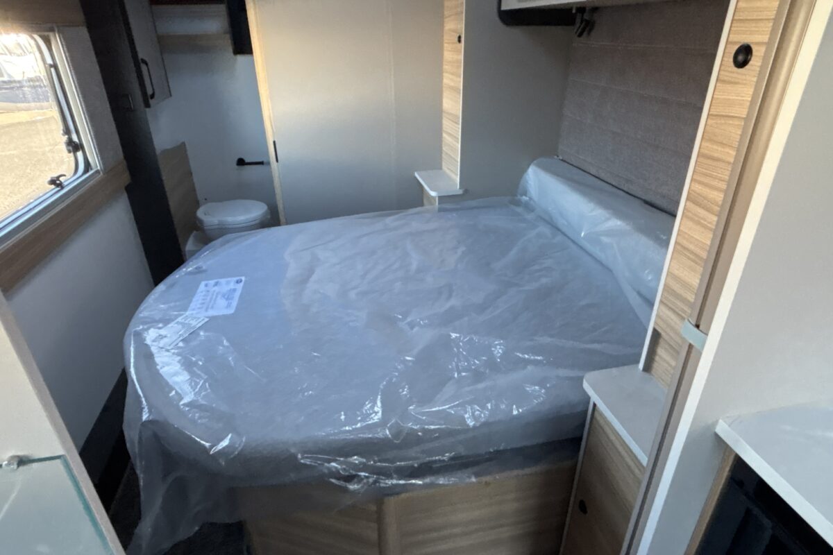 2026 Bailey Phoenix 644 Black Edition fixed island bed