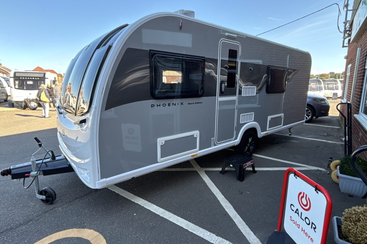 2026 Bailey Phoenix 642 Black Edition nearside front