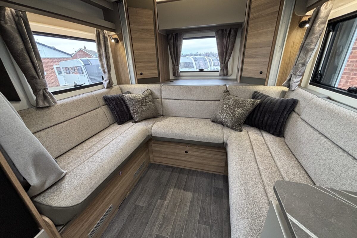 New Bailey Autograph 81-5 2026 rear lounge