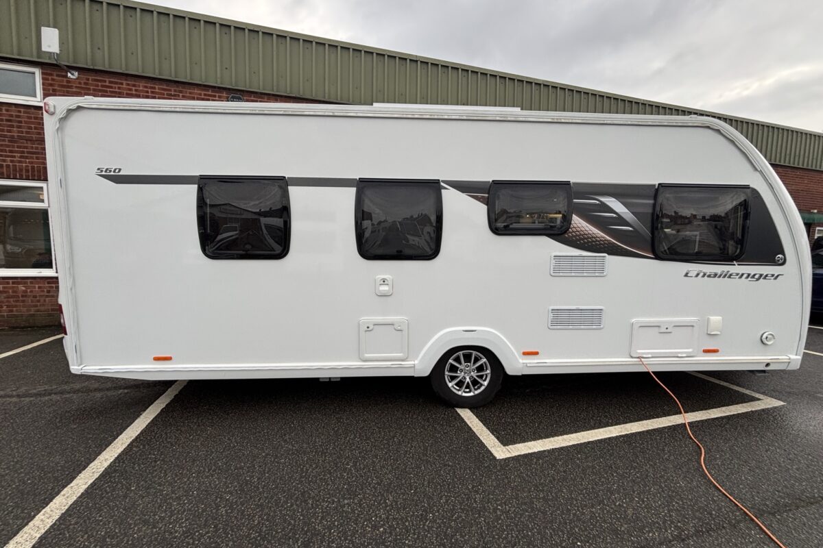 Swift Challenger 560 2022 OFFSIDE