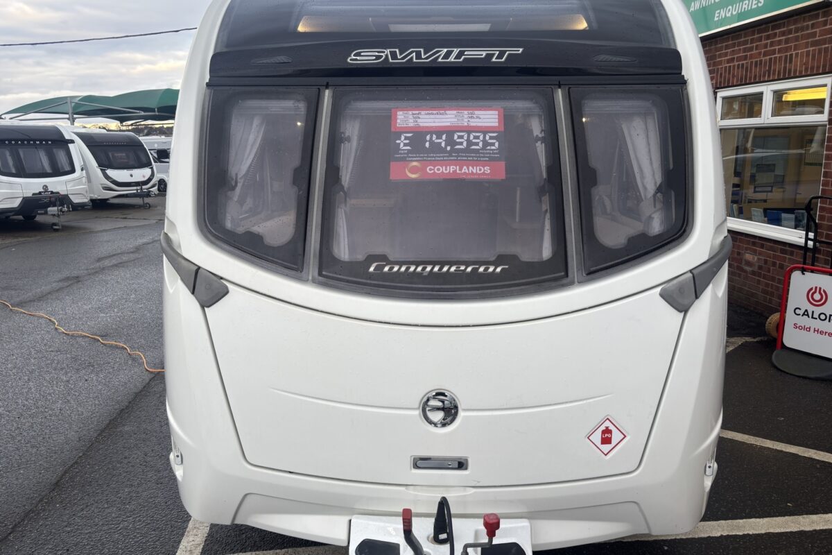 Swift Conqueror 530 2016 FRONT GAS LOCKER