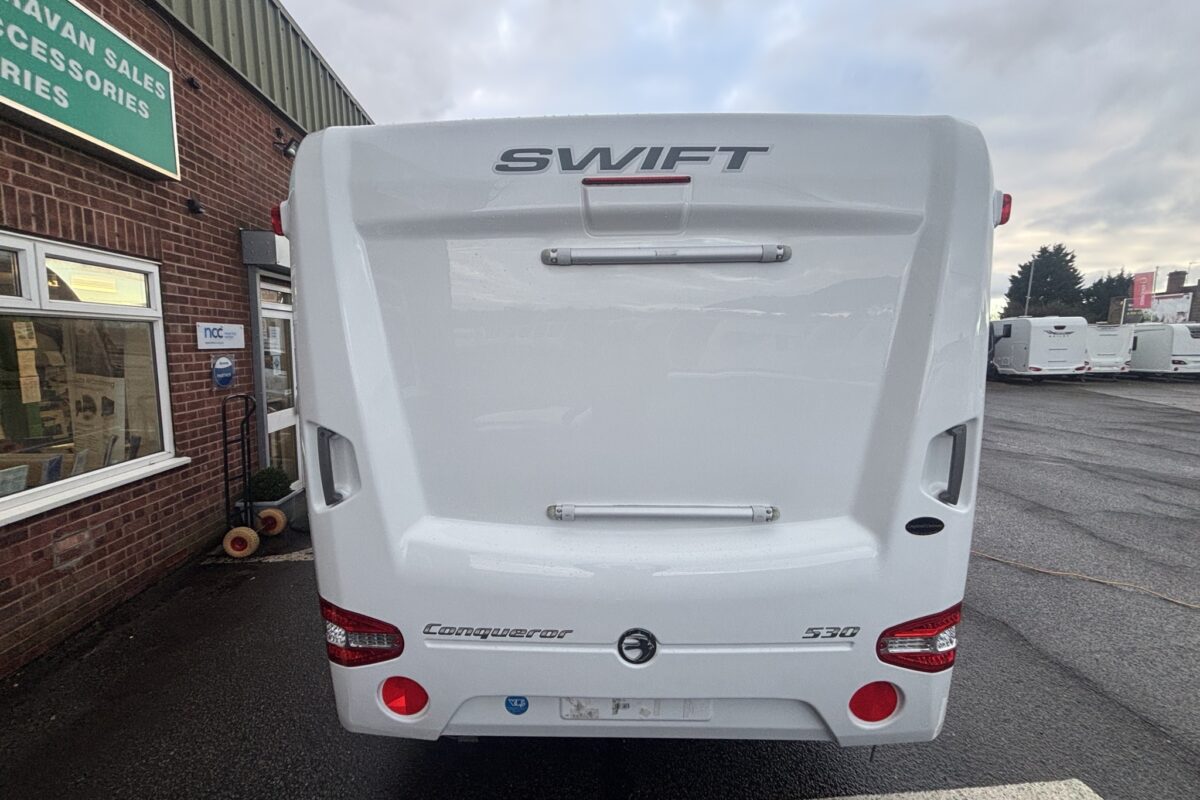 Swift Conqueror 530 2016 REAR