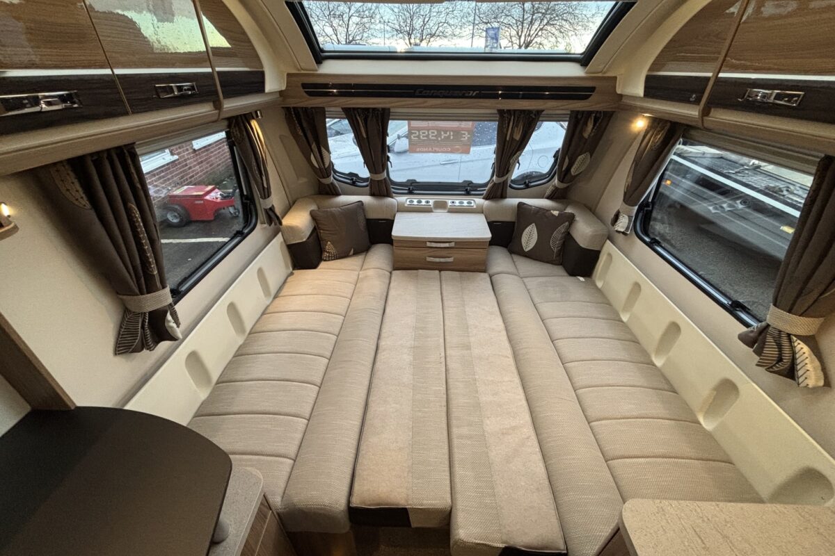Swift Conqueror 530 2016 DOUBLE BED
