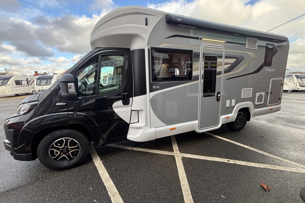 2026 Bailey Autograph 72-2 NEARSIDE