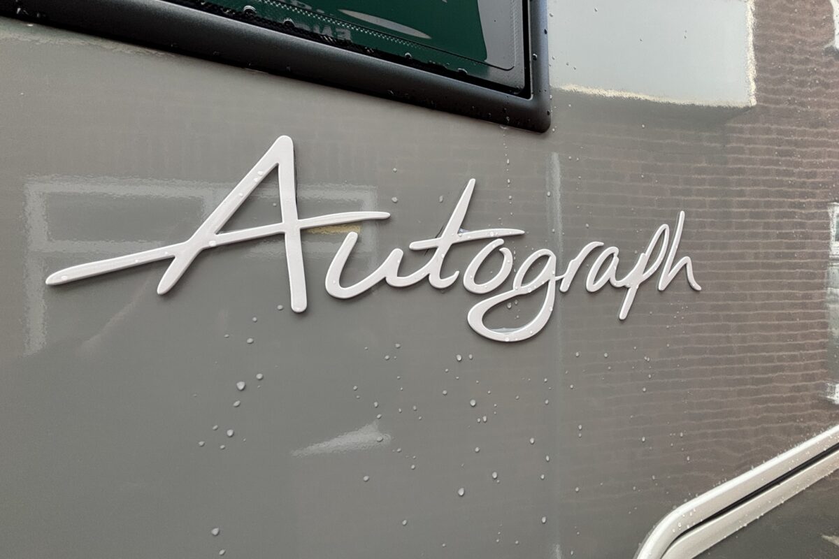2026 Bailey Autograph 72-2 DECAL