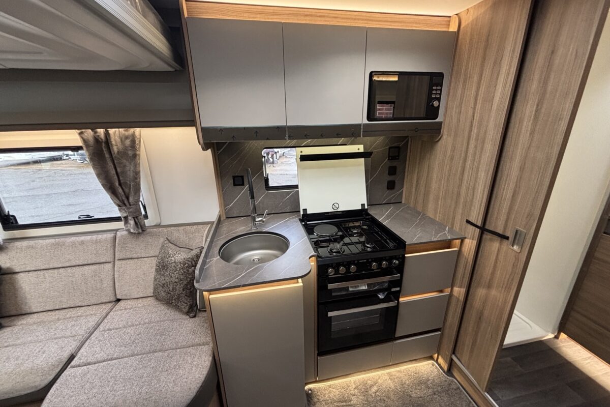 2026 Bailey Autograph 72-2 KITCHEN