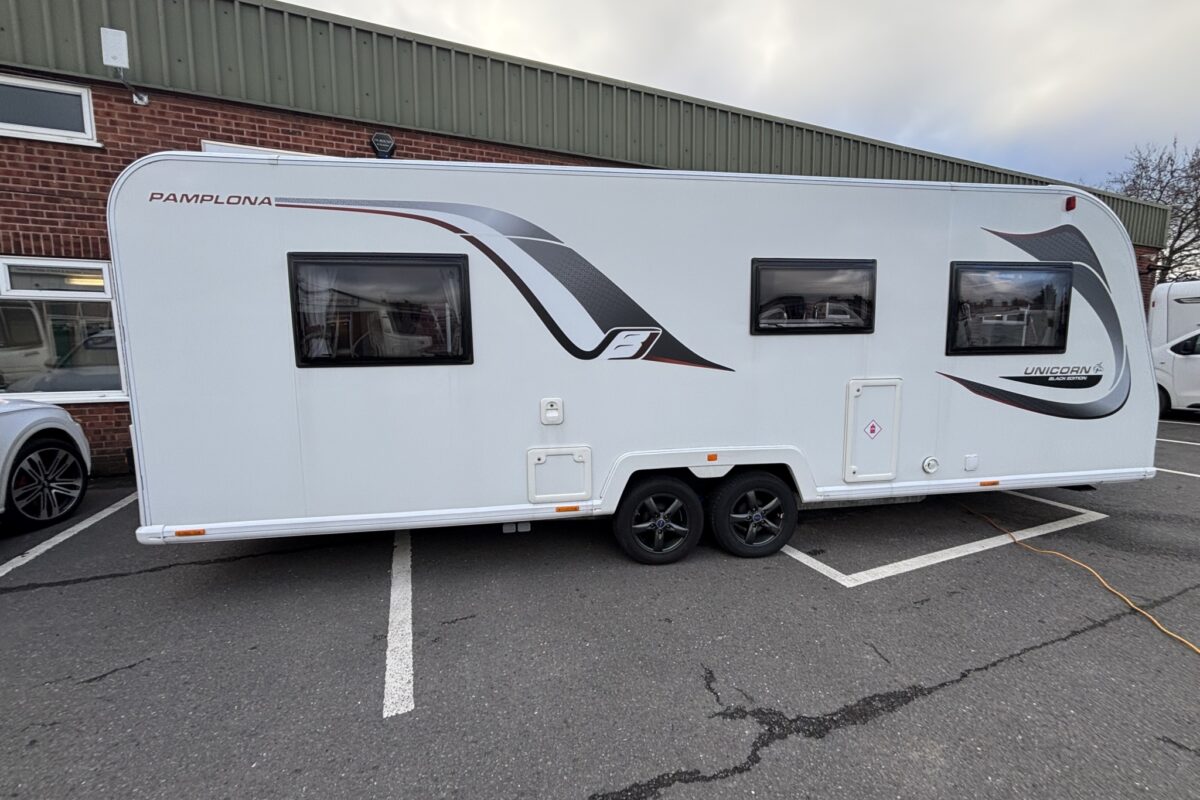 2021 Bailey Unicorn Pamplona Black Edition OFFSIDE