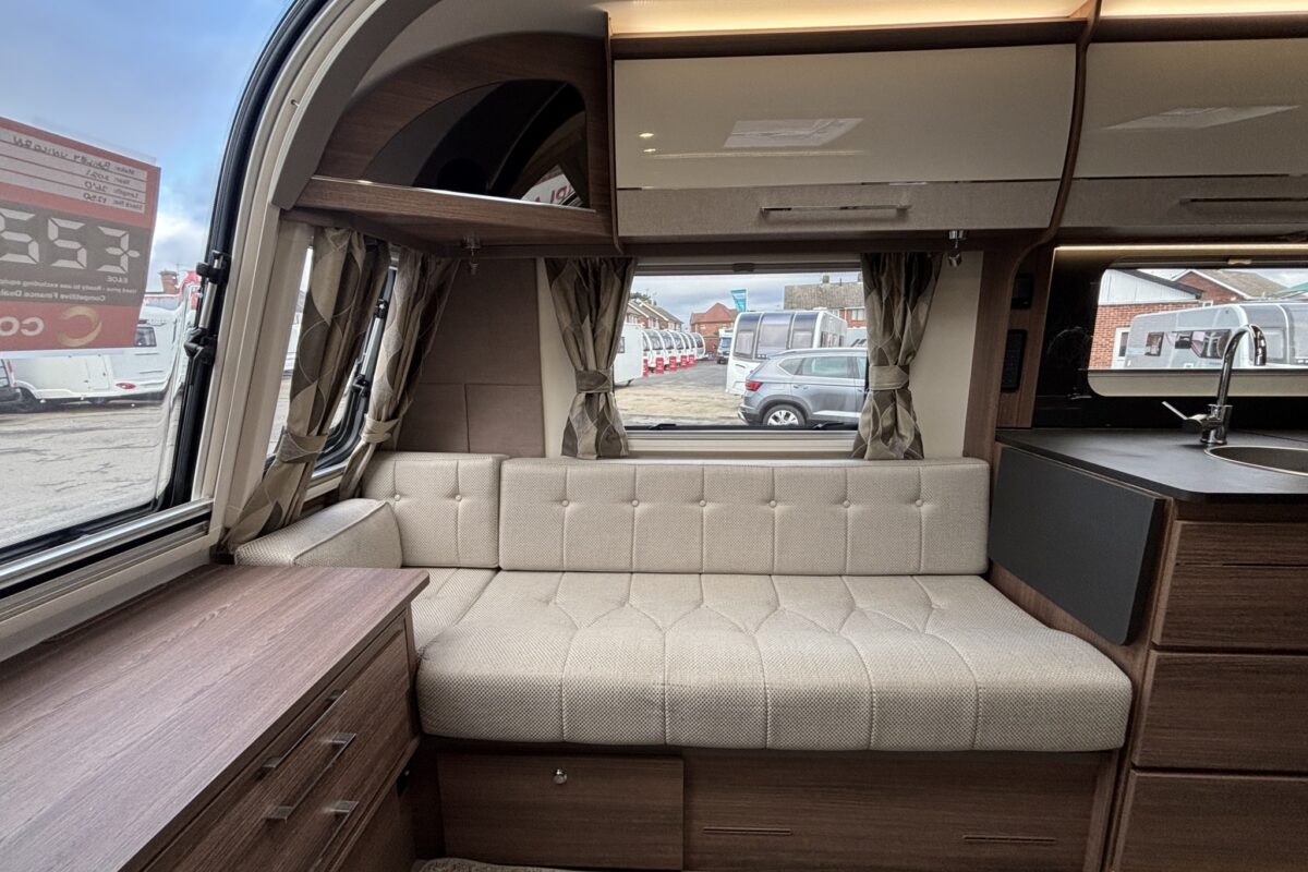 2021 Bailey Unicorn Pamplona Black Edition OFFSIDE LOUNGE