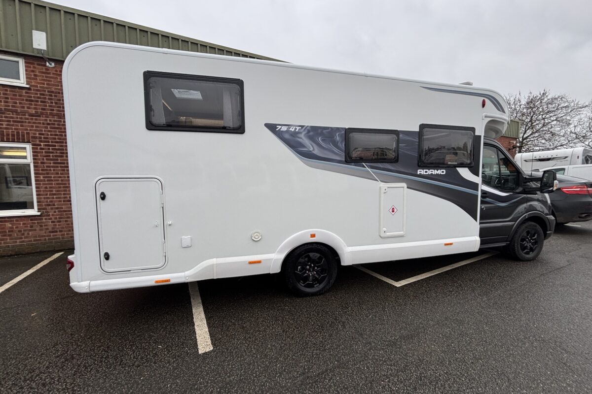 NEW Bailey Adamo 75-4T OFFSIDE