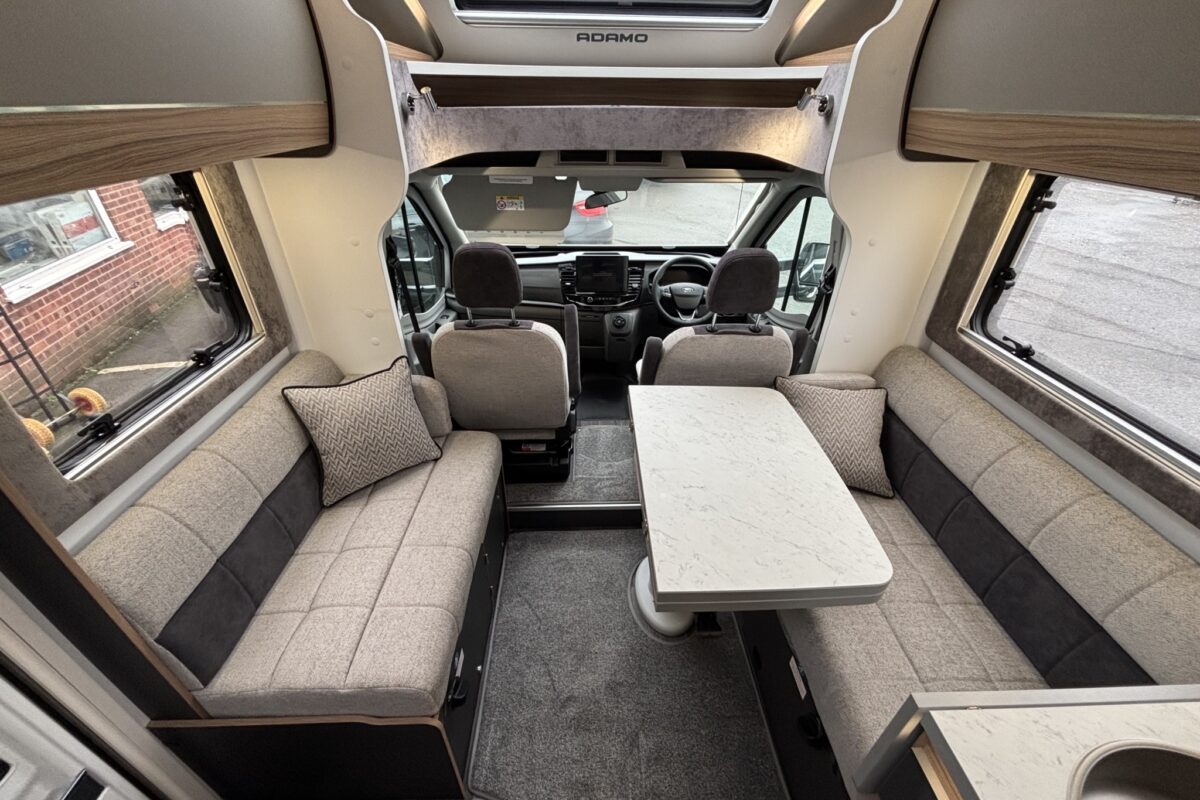 NEW Bailey Adamo 75-4T LOUNGE