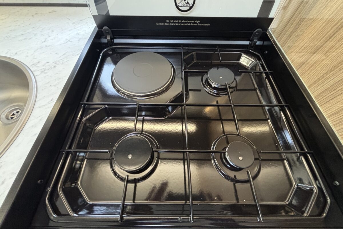 Bailey Adamo 60-2 HOB