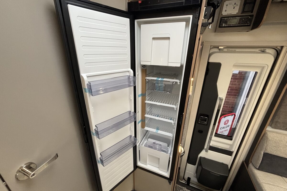Bailey Adamo 60-2 FRIDGE FREEZER