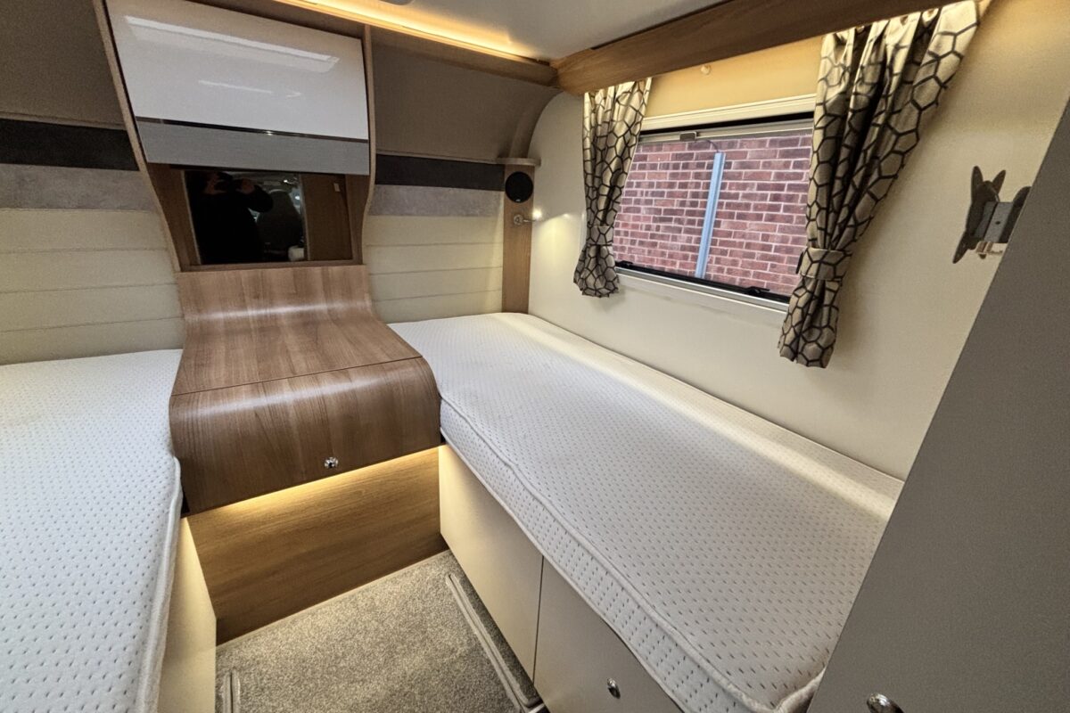 Bailey Autograph 79-4T 2020 SINGLE BEDS