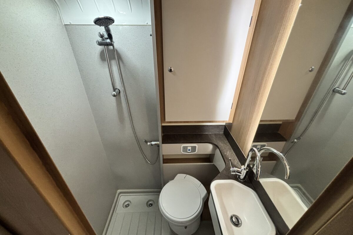 Bailey Autograph 79-4T 2020 WASHROOM