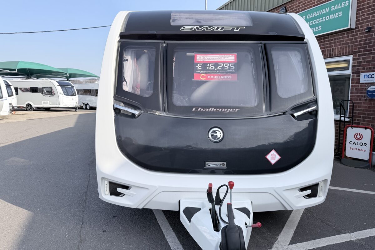 2017 Swift Challenger 580 Front