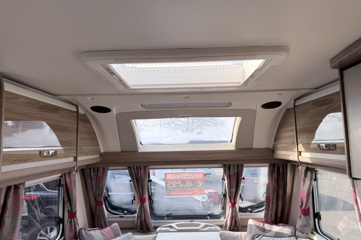2017 Swift Challenger 580 Interior