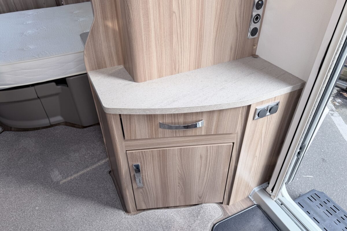 2017 Swift Challenger 580 Interior