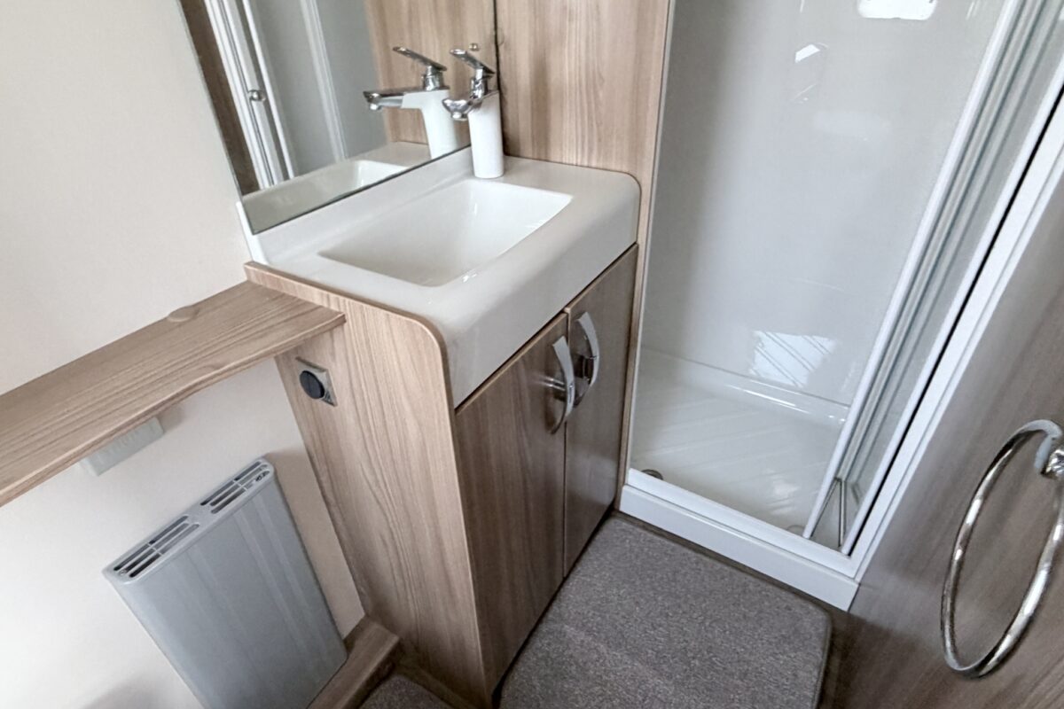 2017 Swift Challenger 580 Interior