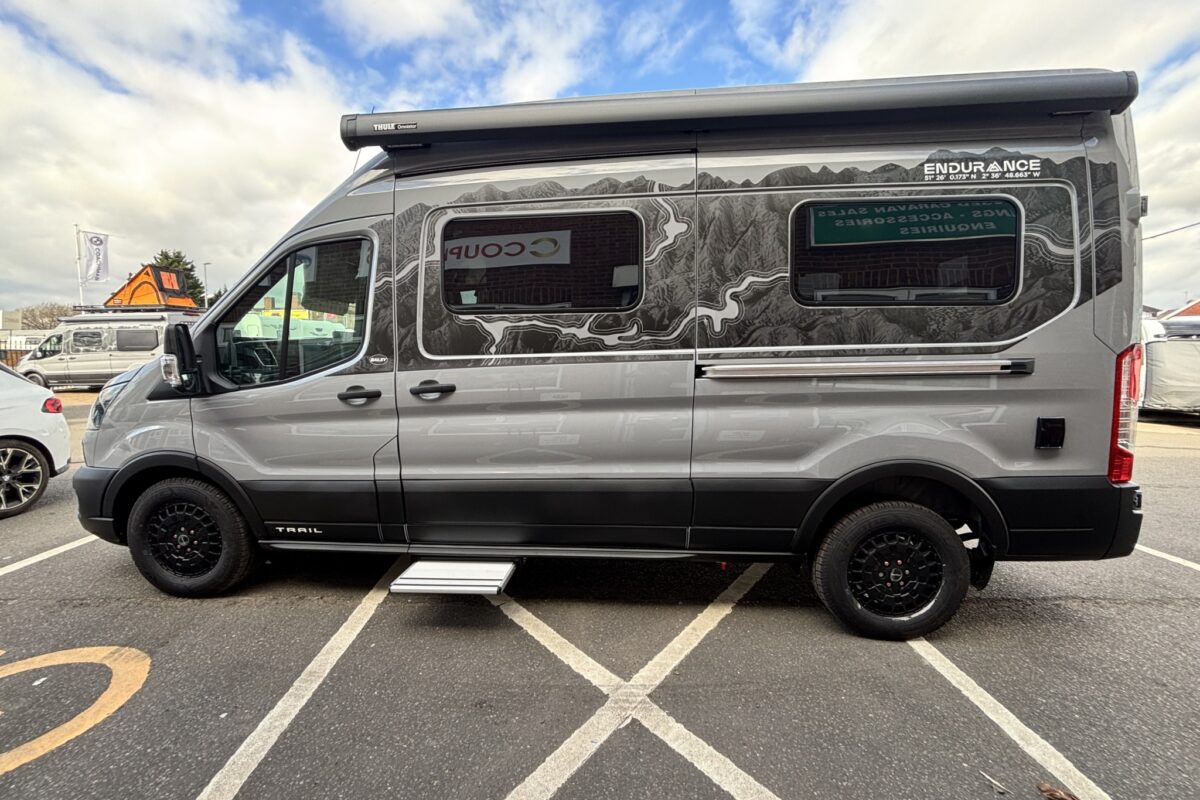 New Bailey Endurance E62 2026 NEARSIDE