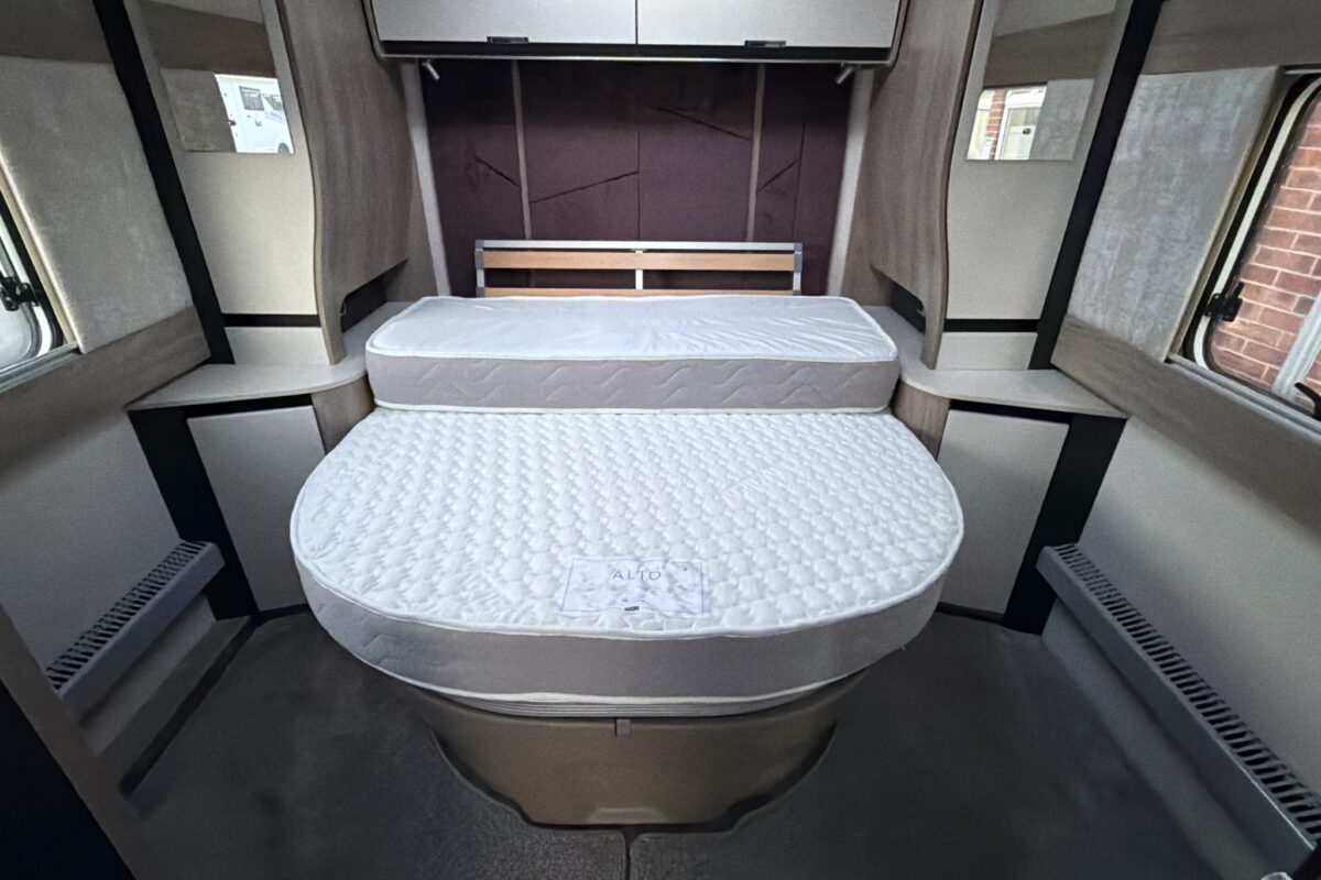 2024 Swift Elegance 860 Rear Island Bed