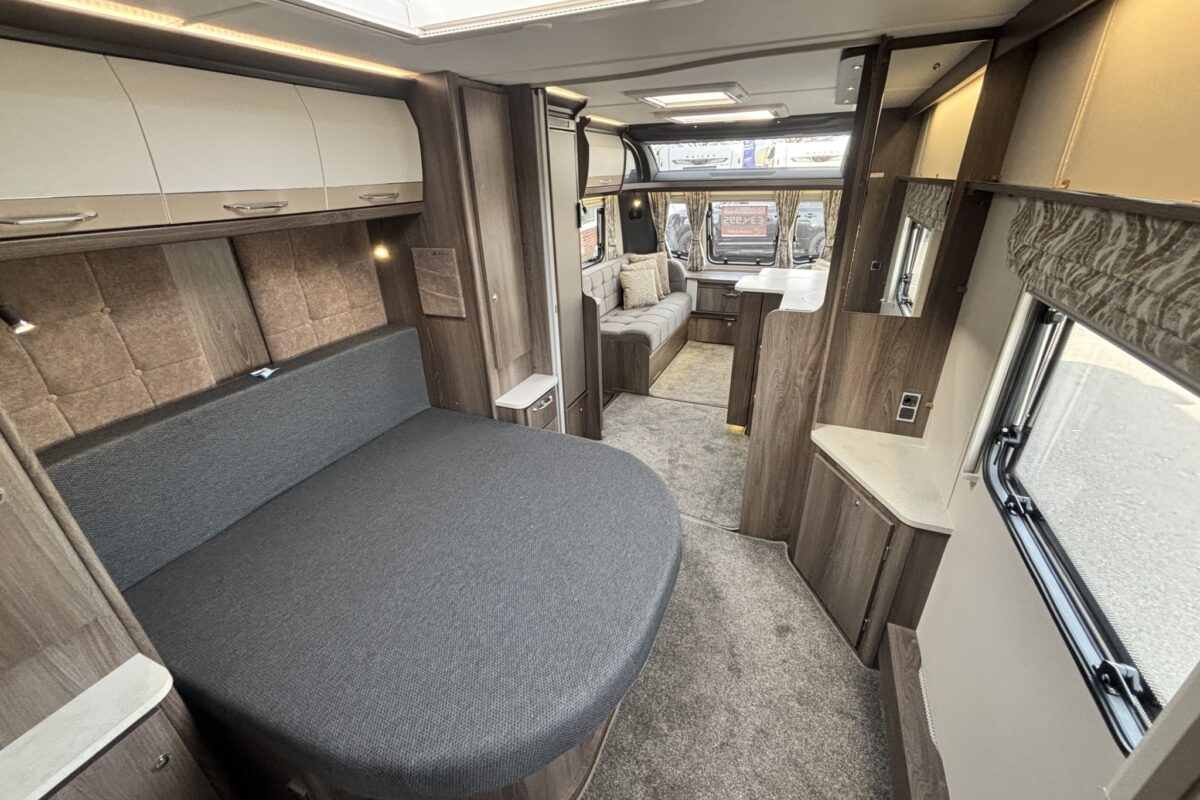 2025 Coachman Laser 575 Xtra BEDROOM