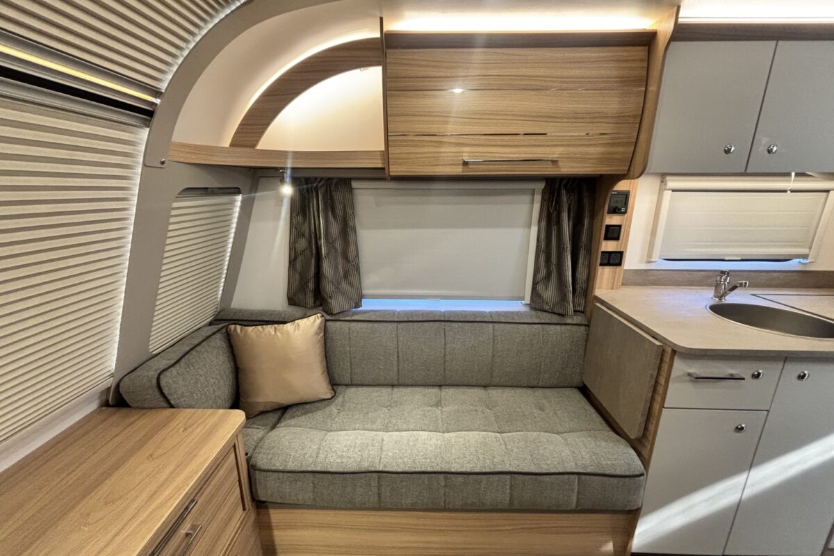 Bailey Phoenix GT75 640 2024 OFFSIDE LOUNGE