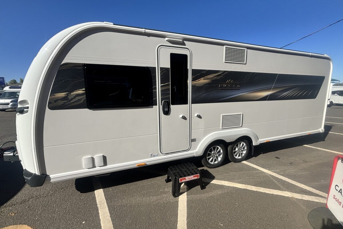 2026 Coachman Lusso 4 Side