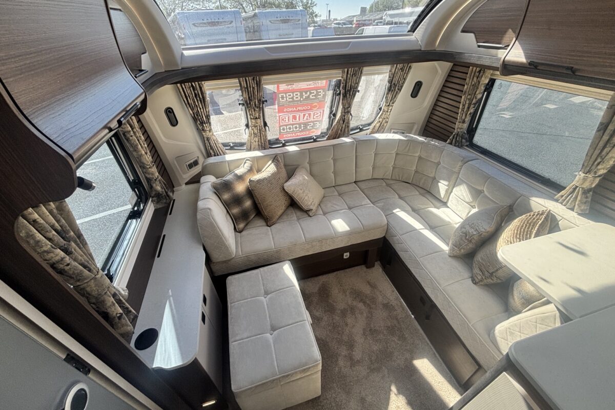2026 Coachman Lusso 4 Interior