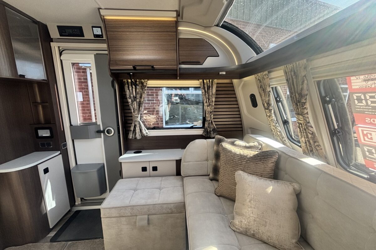 2026 Coachman Lusso 4 Interior