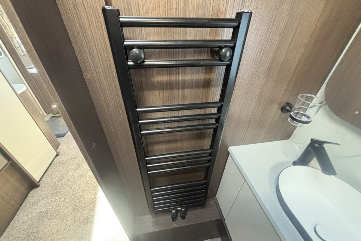 2026 Coachman Lusso 4 Interior