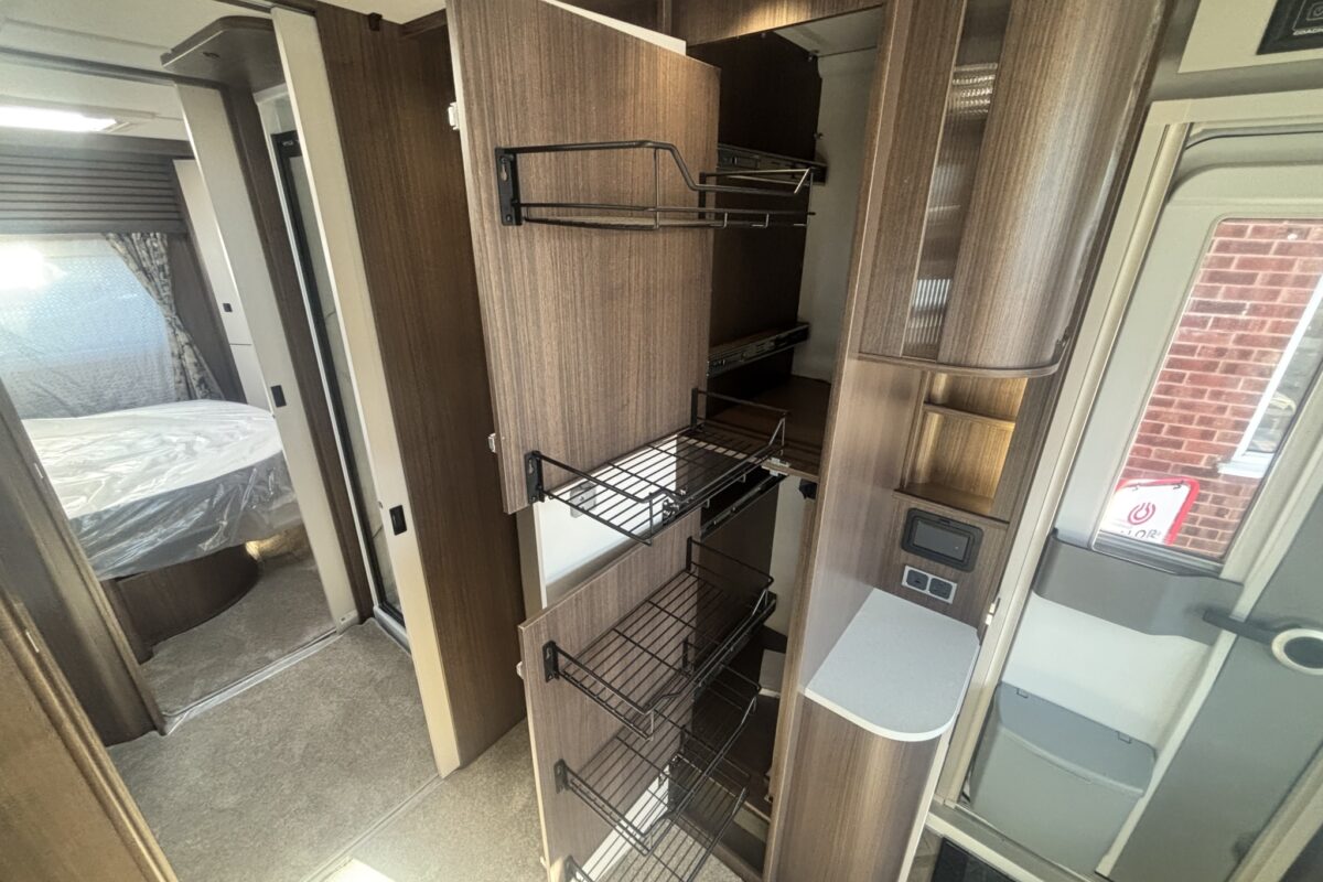 2026 Coachman Lusso 4 Interior