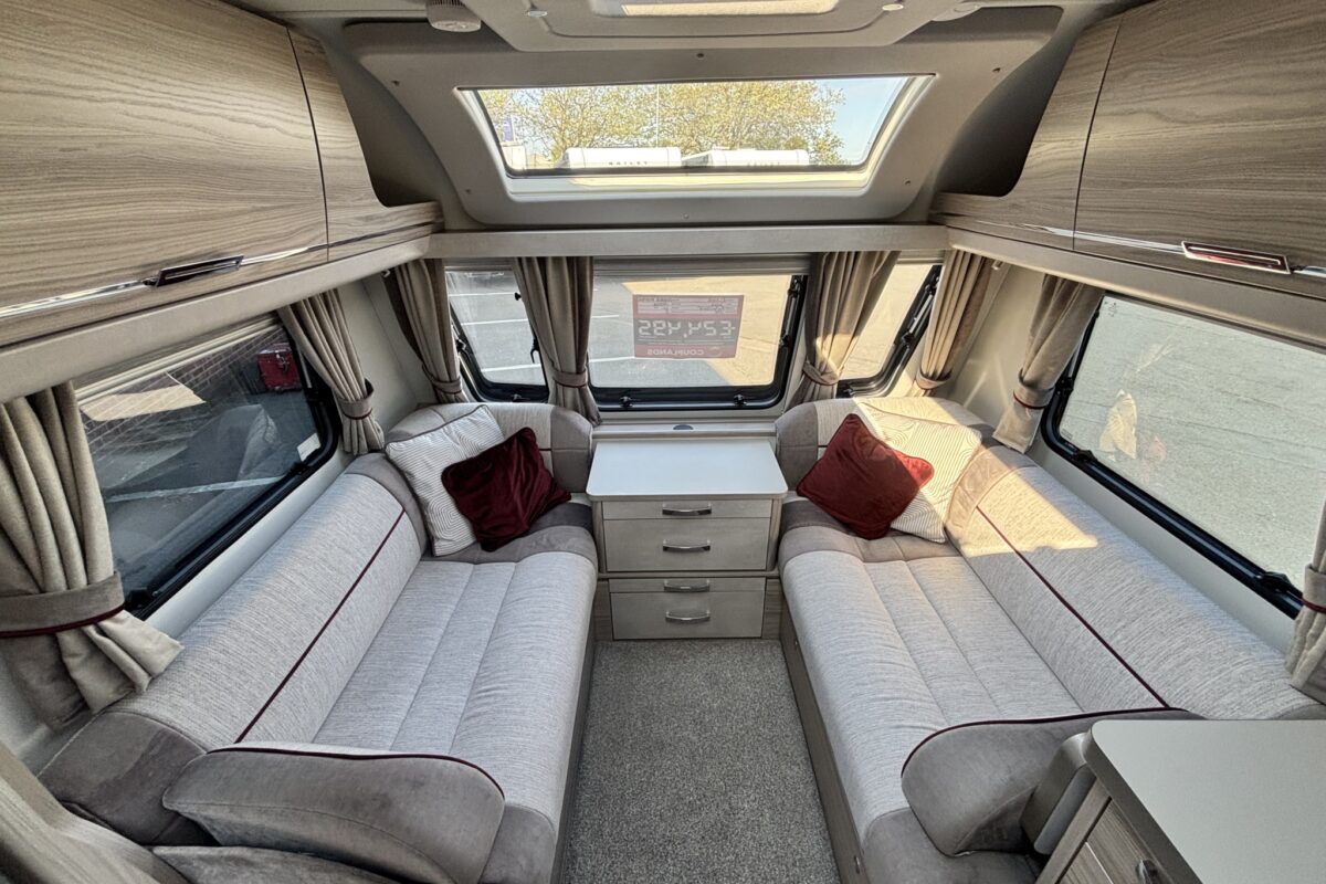 Elddis Crusader Mistral 2023 LOUNGE