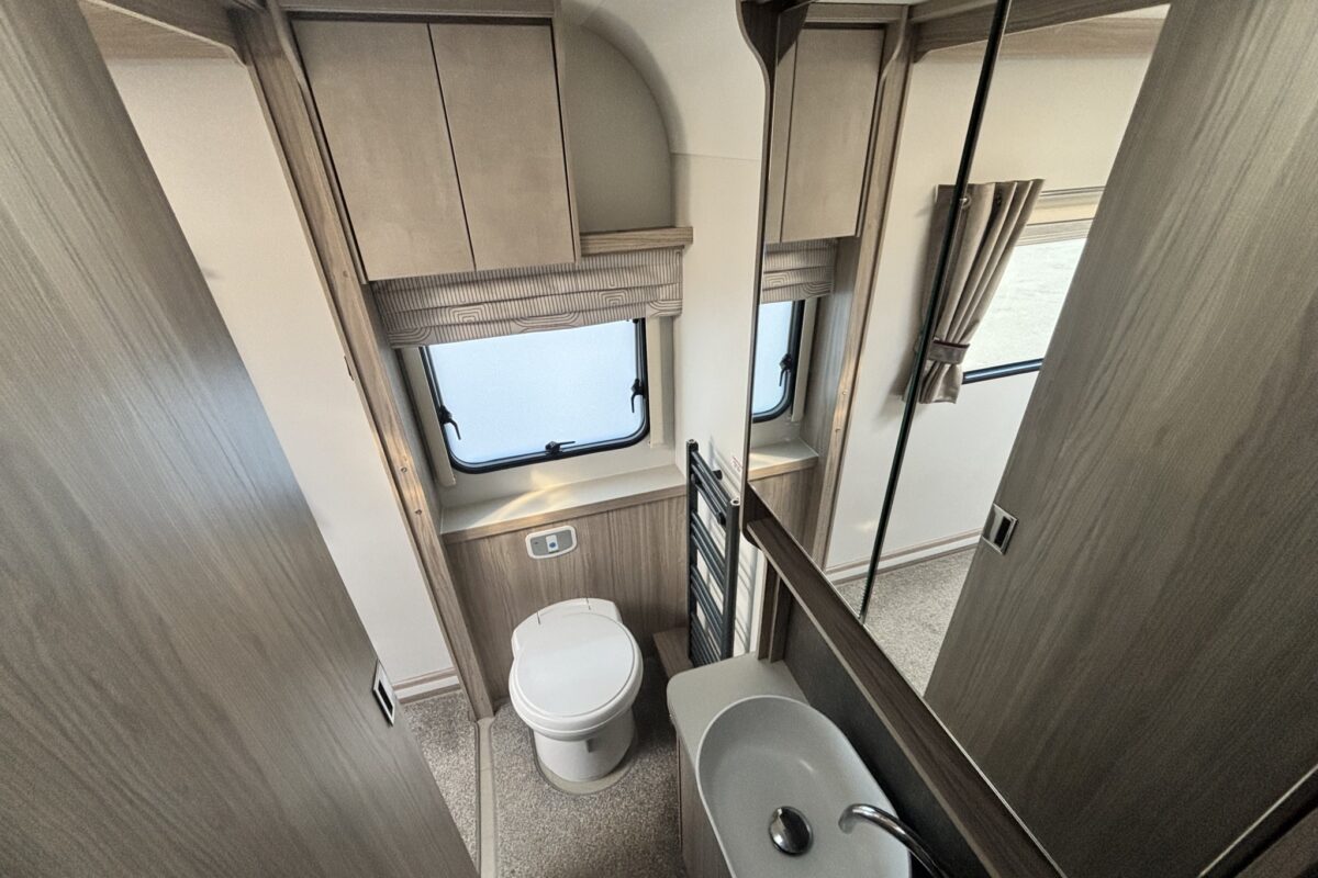 Elddis Crusader Mistral 2023 WASHROOM