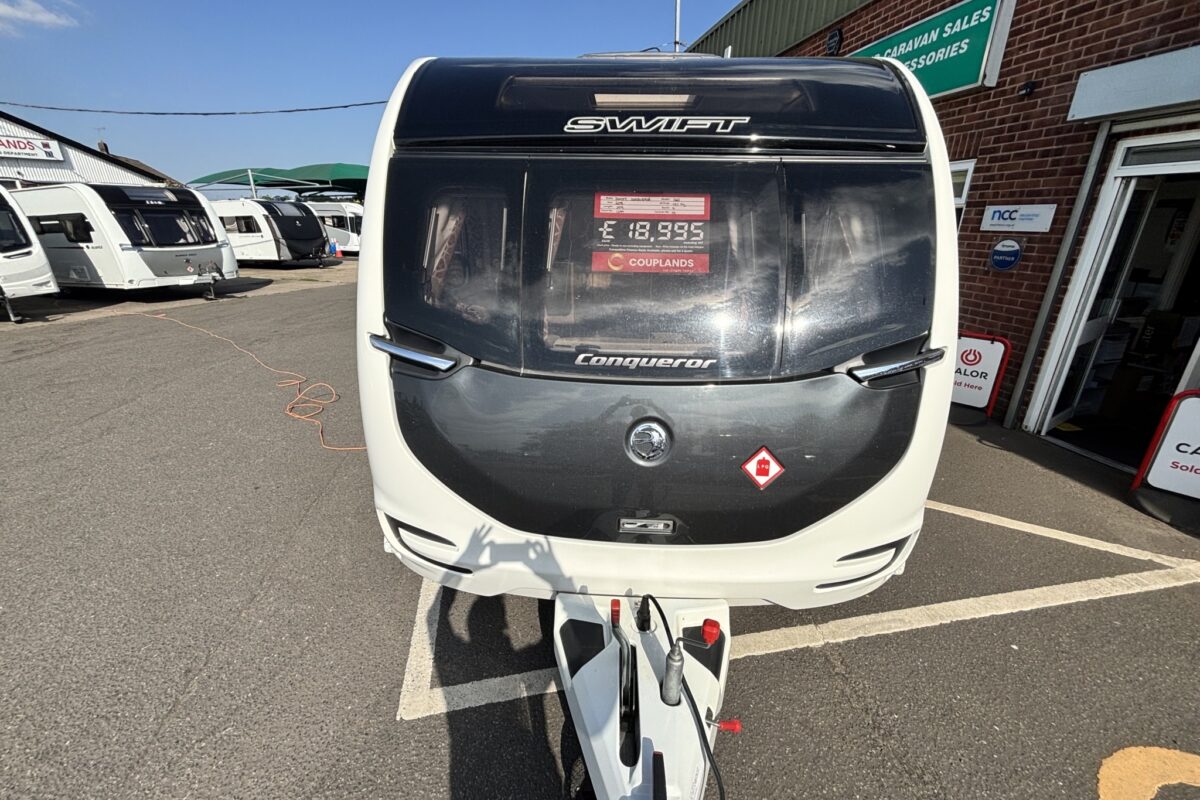 Swift Conqueror 560 2018 FRONT