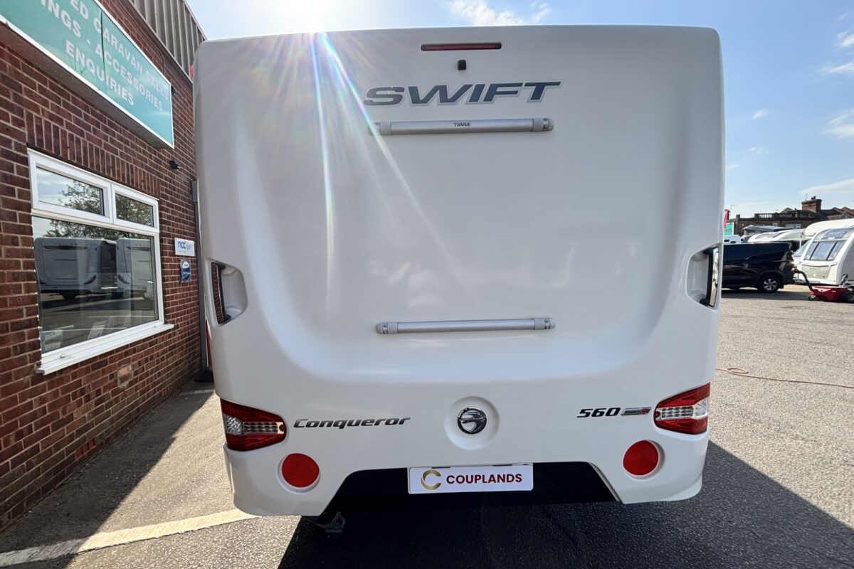 Swift Conqueror 560 2018 REAR
