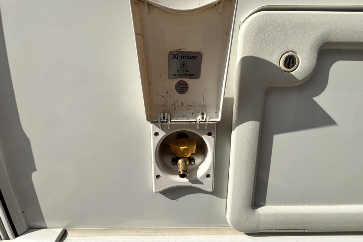 Swift Conqueror 560 2018 BBQ POINT